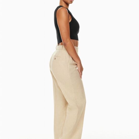 Babaton | Sculpt Knit Muscle Cropped Ribbed Tank Top - Picture 11 of 14